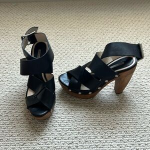 Vera Wang black leather heels size 6